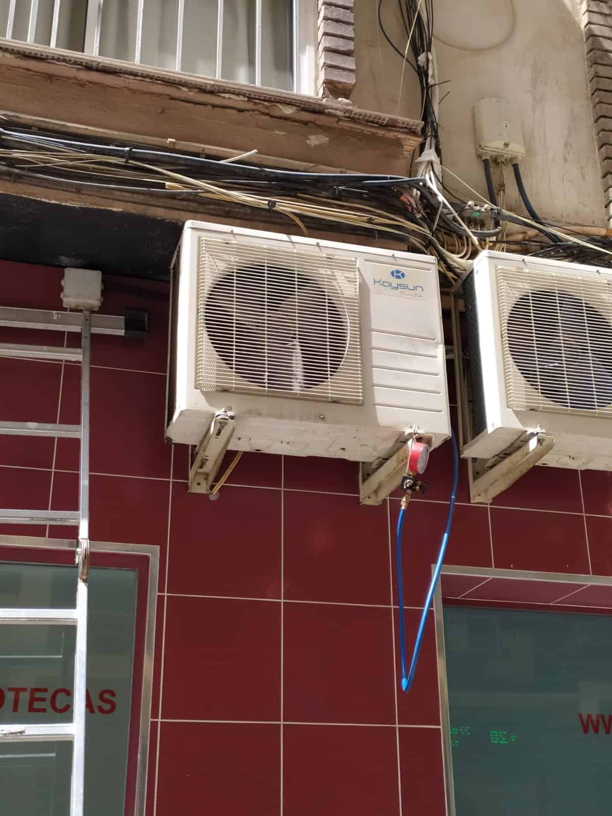 Cargas de gas en aire acondicionado